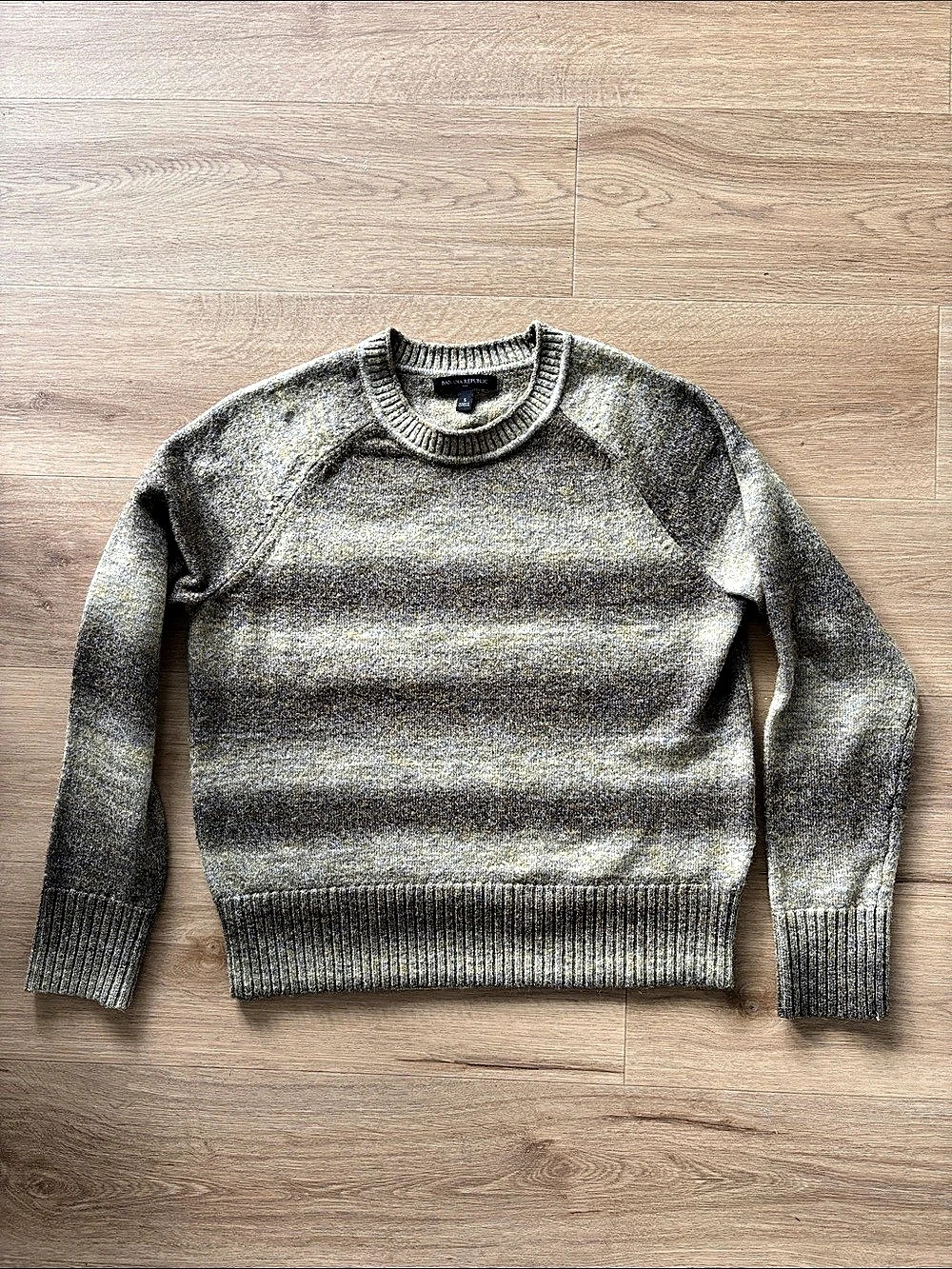 Banana Republic Crewneck Sweater in neutral tones